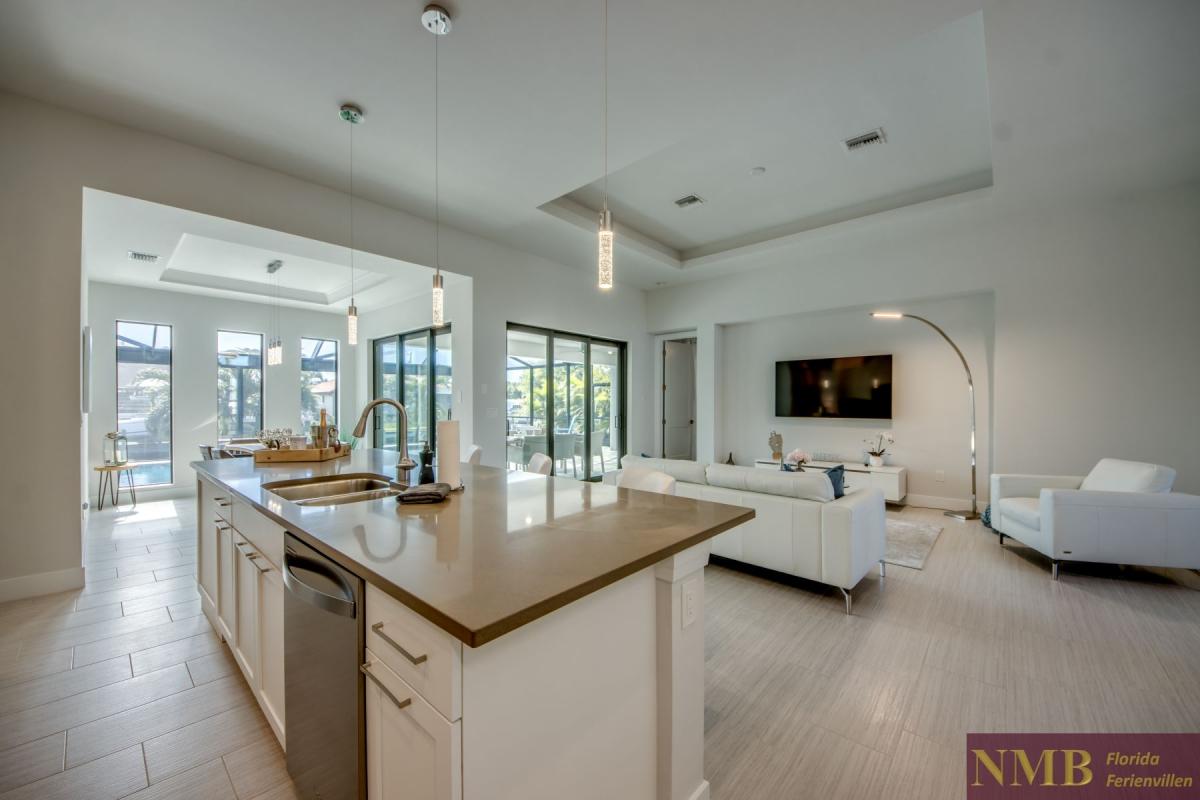 Ferienhaus-Cape-Coral-Sanisbar Breeze_33-Kitchen